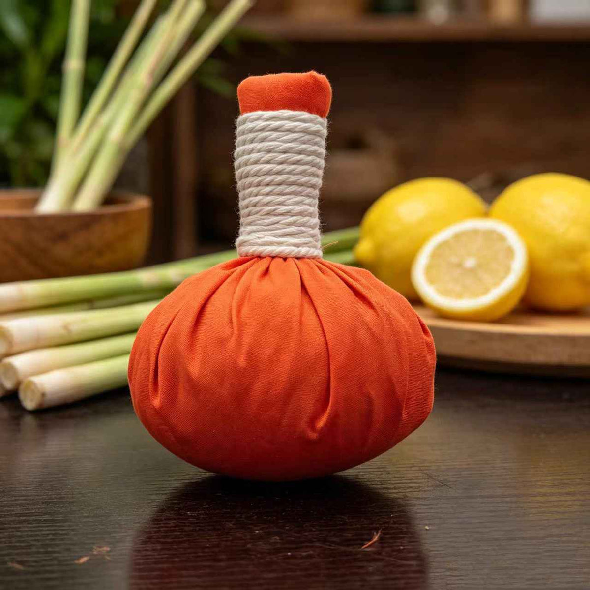 Herbal Massage Ball — Thai Moxibustion Acupoint Warm Therapy Pack for Health & Wellness