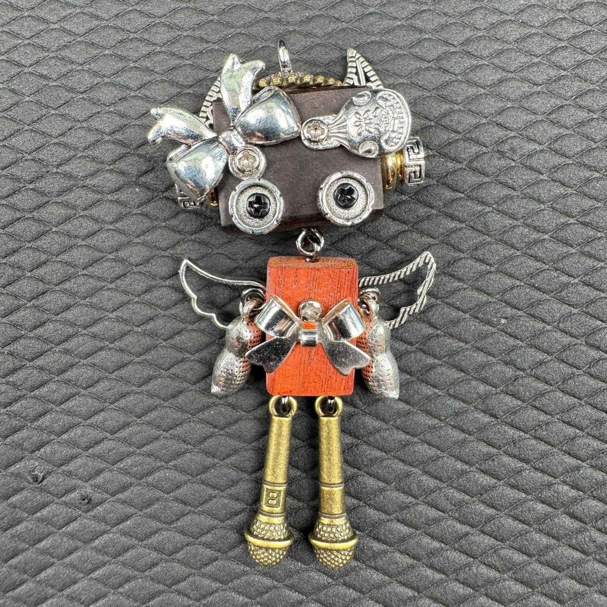 Punk Robot Alloy Pendant — Unisex Necklace & Keychain Charm