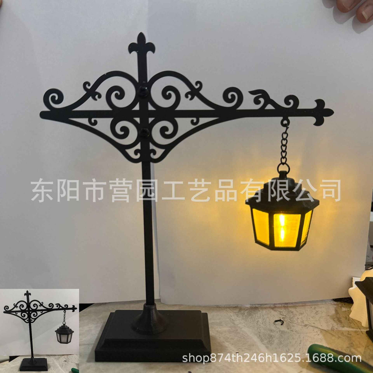 Iron Lantern Bookshelf Light — Vintage Library-Style Wall & Shelf Lamp for Home Decor