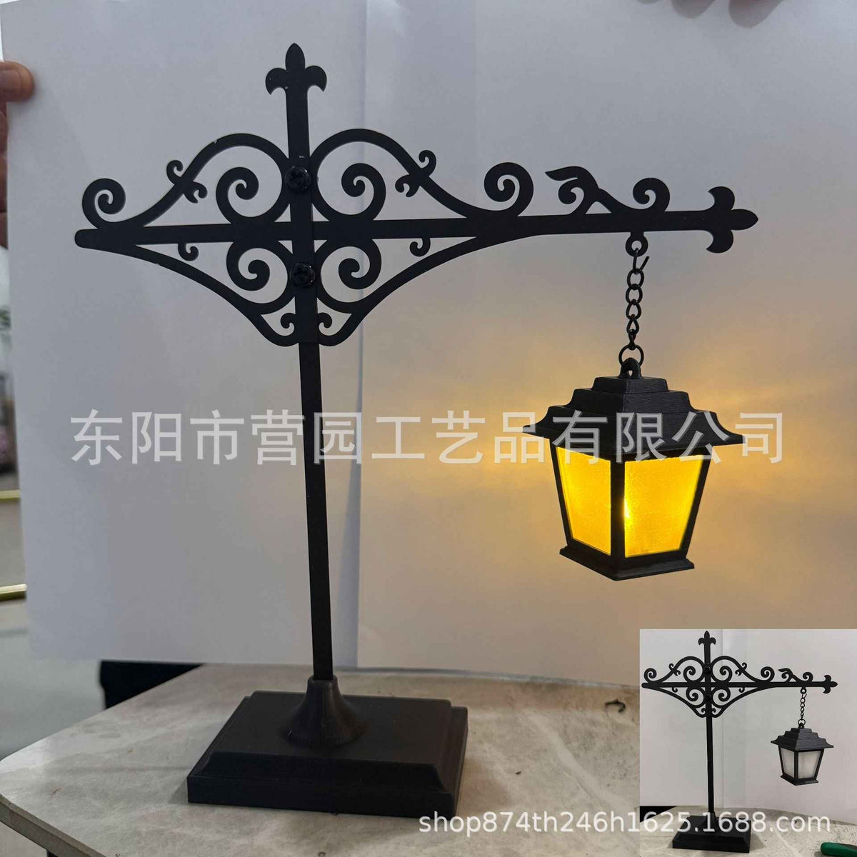 Iron Lantern Bookshelf Light — Vintage Library-Style Wall & Shelf Lamp for Home Decor